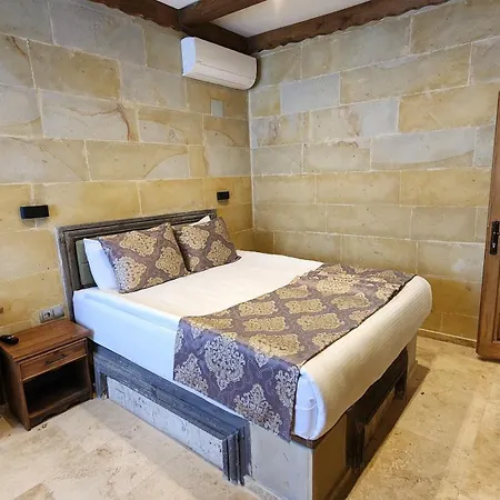 Capavista Cave House *