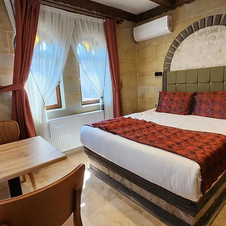 Capavista Cave House *