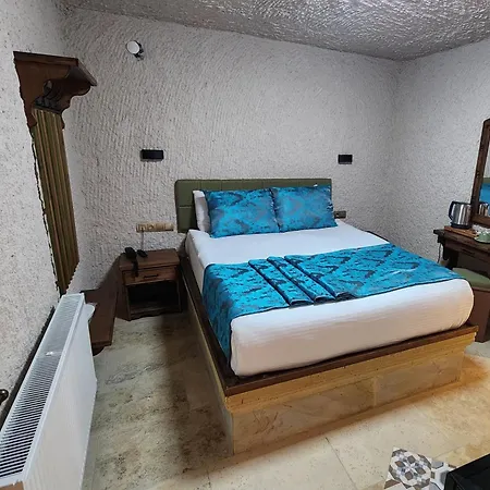 Capavista Cave House B&B